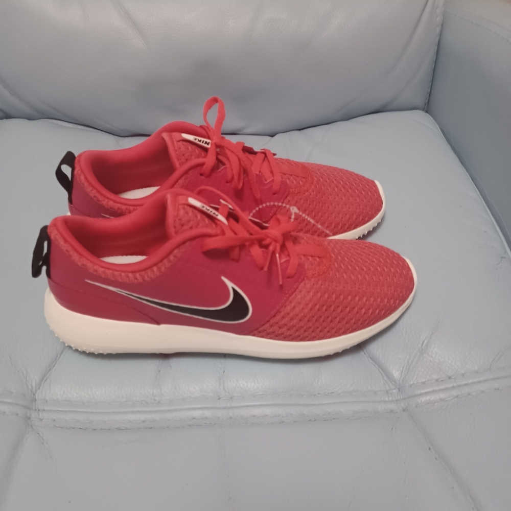BRAND NEW Nike Roshe G Spikeless Golf Shoes Women